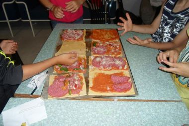 Kids Cantine : Pizza fabriquée = Pizza mangée !