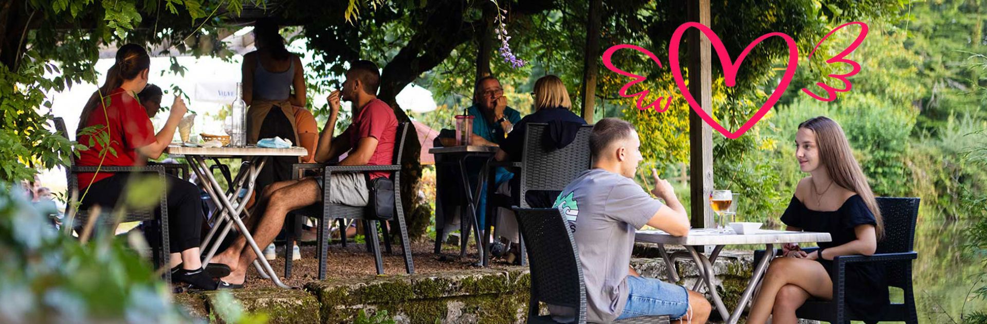 Château chambre amoureux saint valentin dîner